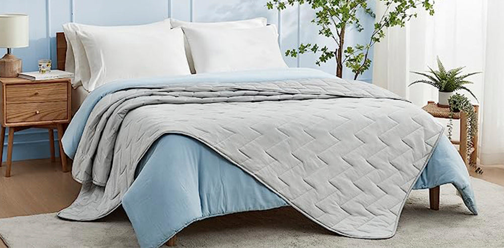 Stay Cool and Cozy Year-Round with the Cloudy 3D Cooling Comforter